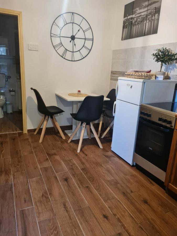 Apartment Sunshine Mali Lošinj Eksteriør bilde